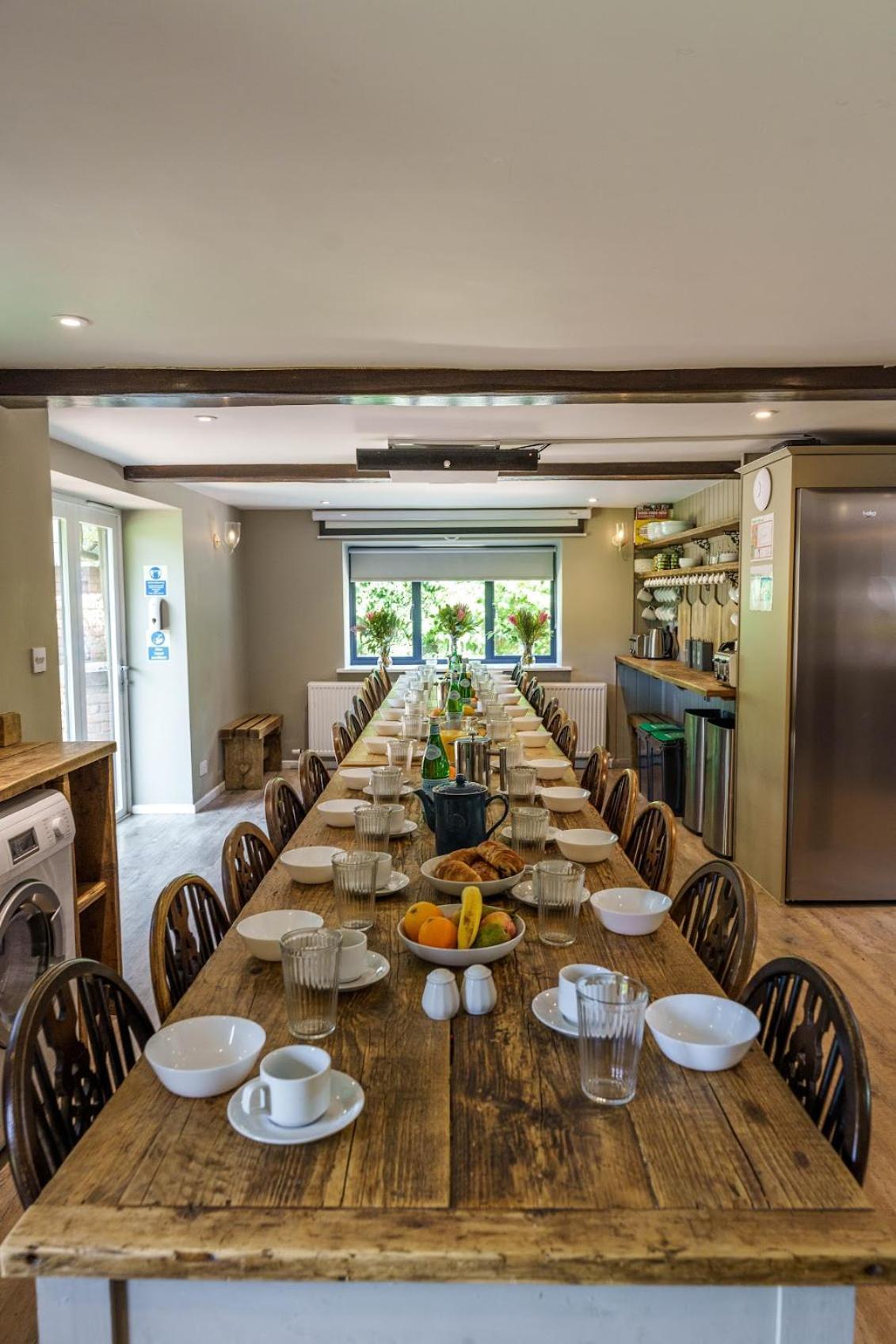 Villa Vineyard Oast Sleeps 25 Wavehorne Exterior foto